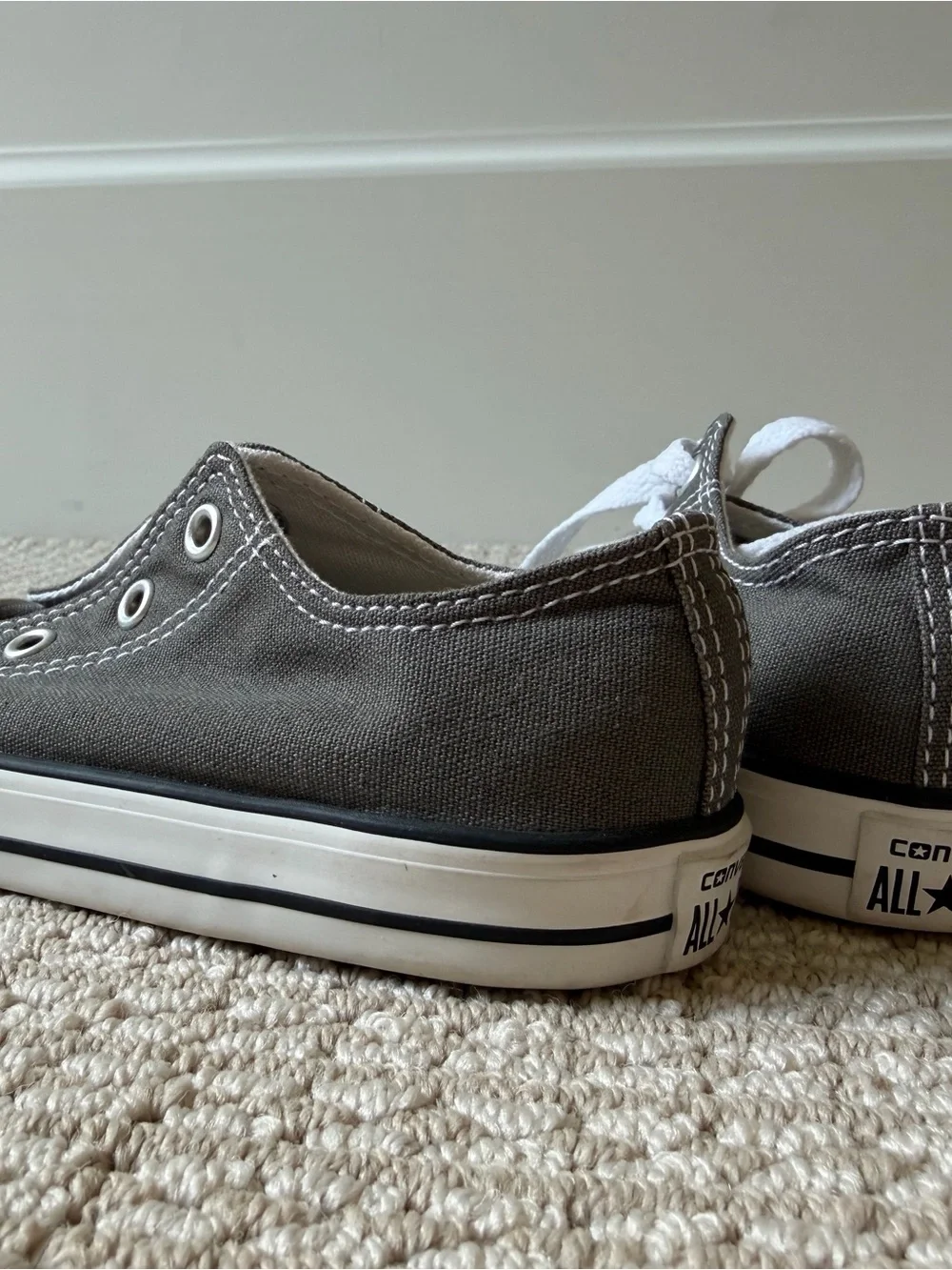 Converse classic low